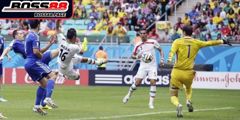 Kết hợp cùng các dữ liệu thống kê đối đầu